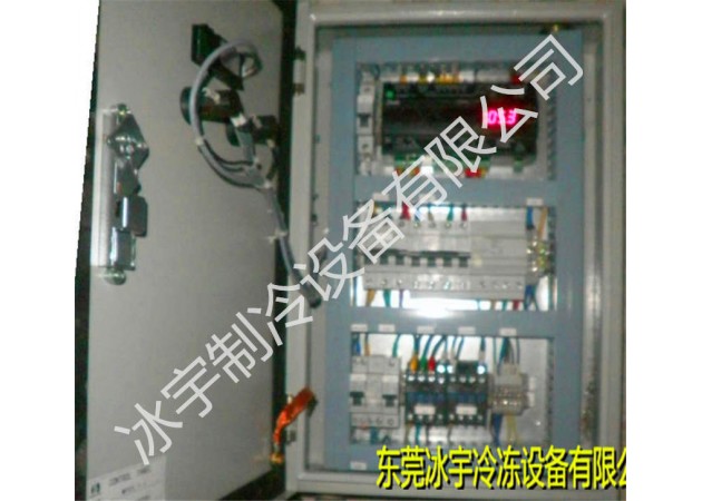 电子膨胀阀控制箱