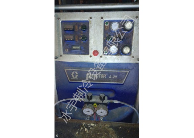 土建聚氨脂发泡机